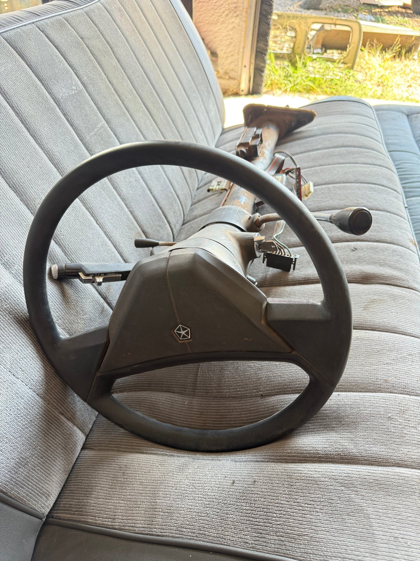 Steering Column 89-90 Dodge Ram Cummins Auto With Tilt (Whole Column)