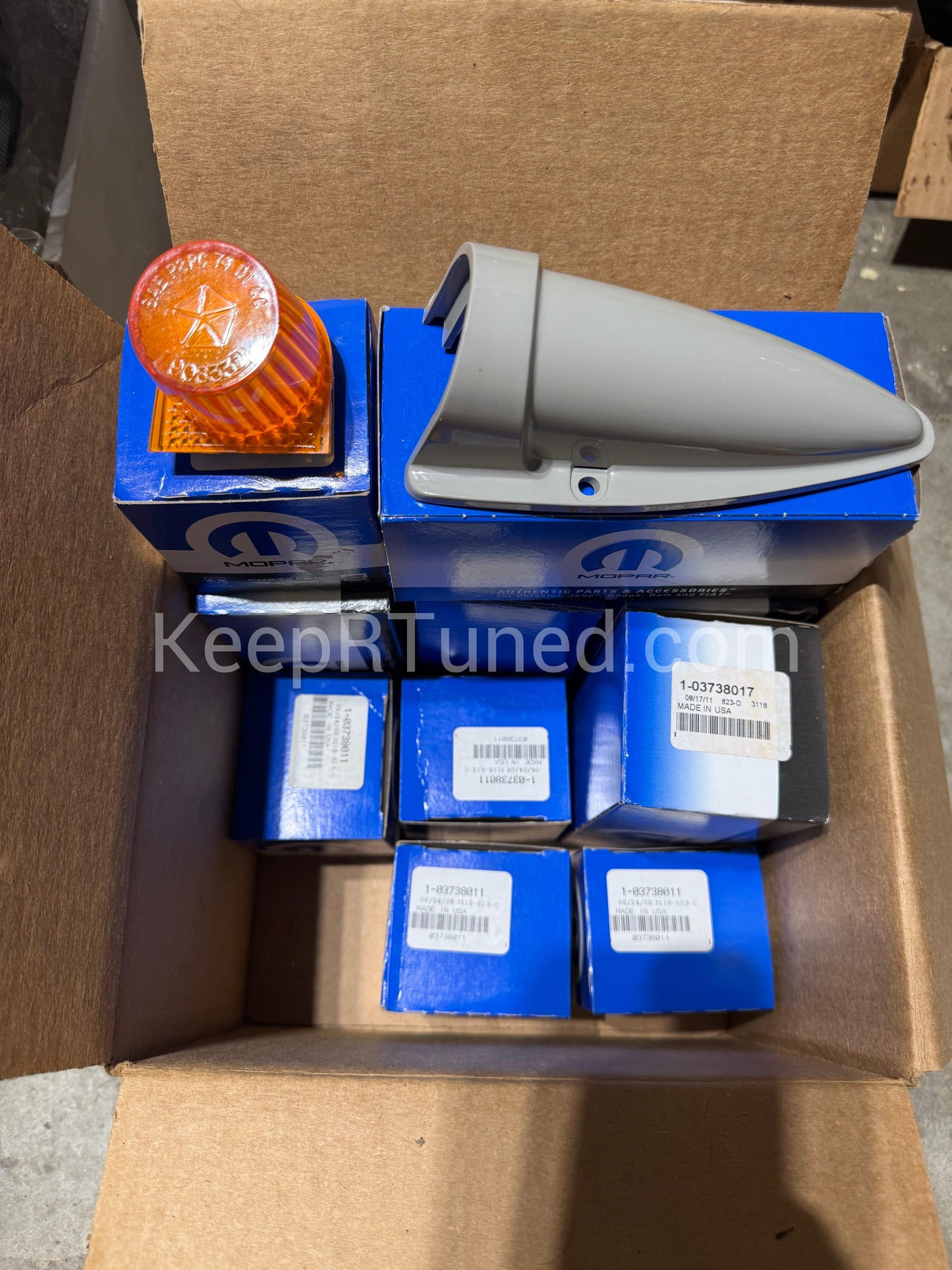 NOS Cab Light Housings (5) and Lenses Set of 5