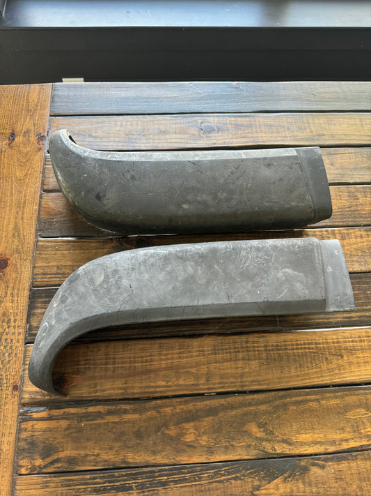 Bumper Trim Ends LE 91-93 Cummins