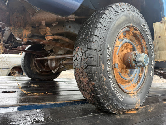 Front Axle Dana 61 3.07 Gears First Gen Cummins 89-91 (Local Pickup or extra for Freight Shipping)
