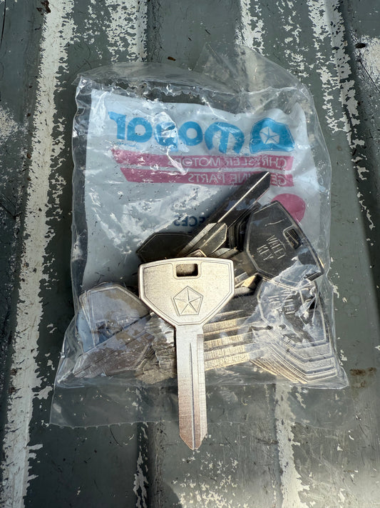 Key Blank NOS Chrome Valet