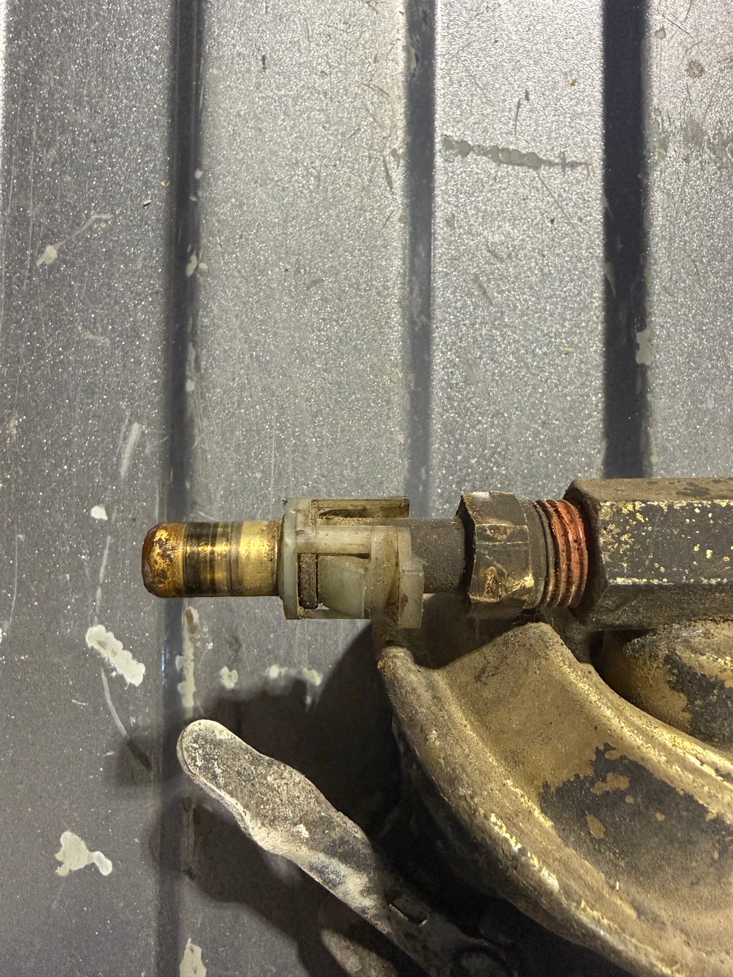 Fuel Lift Pump OEM Fuel Line Fitting First Gen Cummins