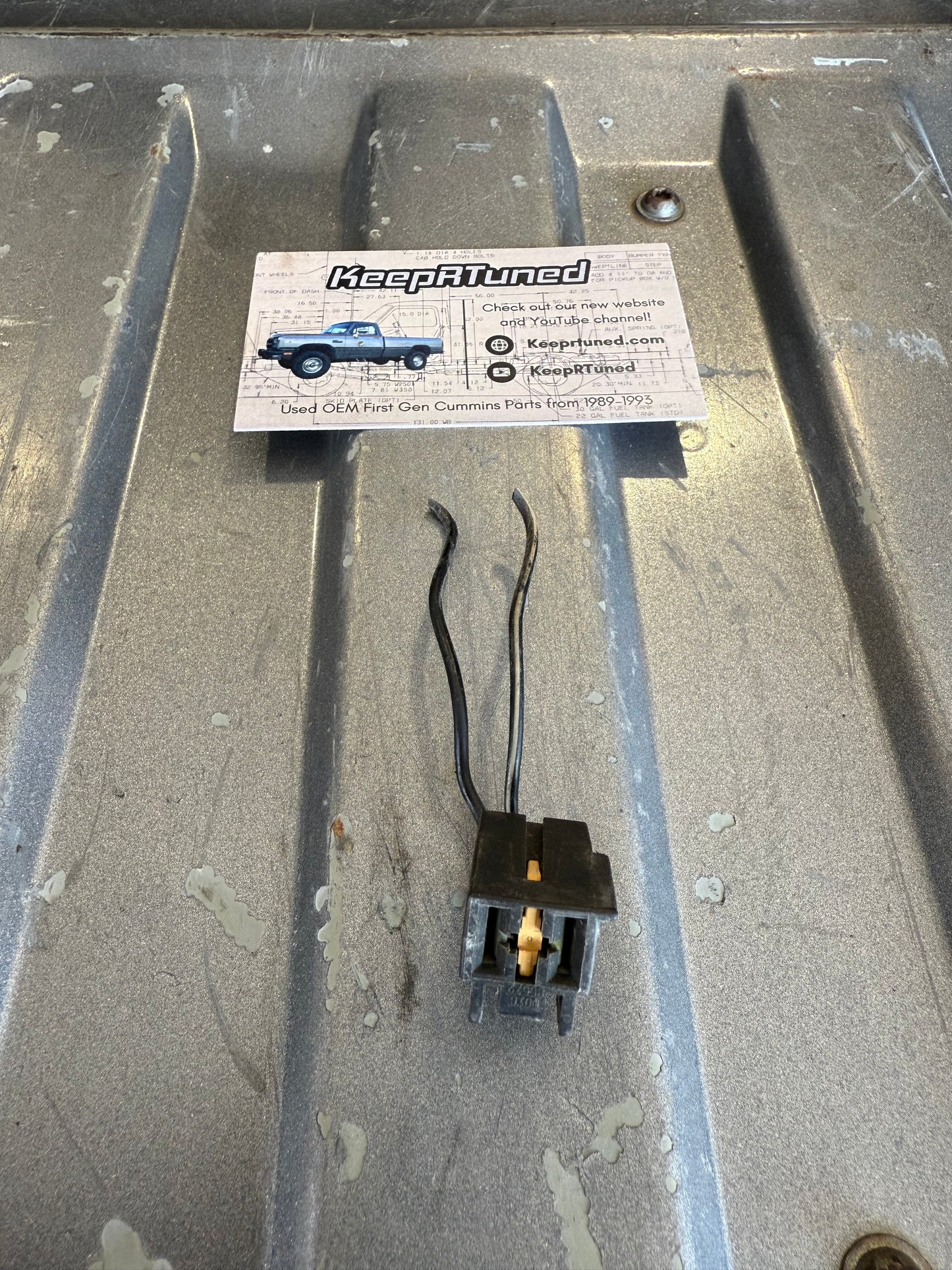 Under Hood Light Plug Wiring