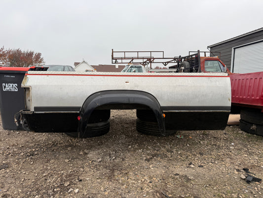 Black / Silver Dually Bed First Gen Cummins