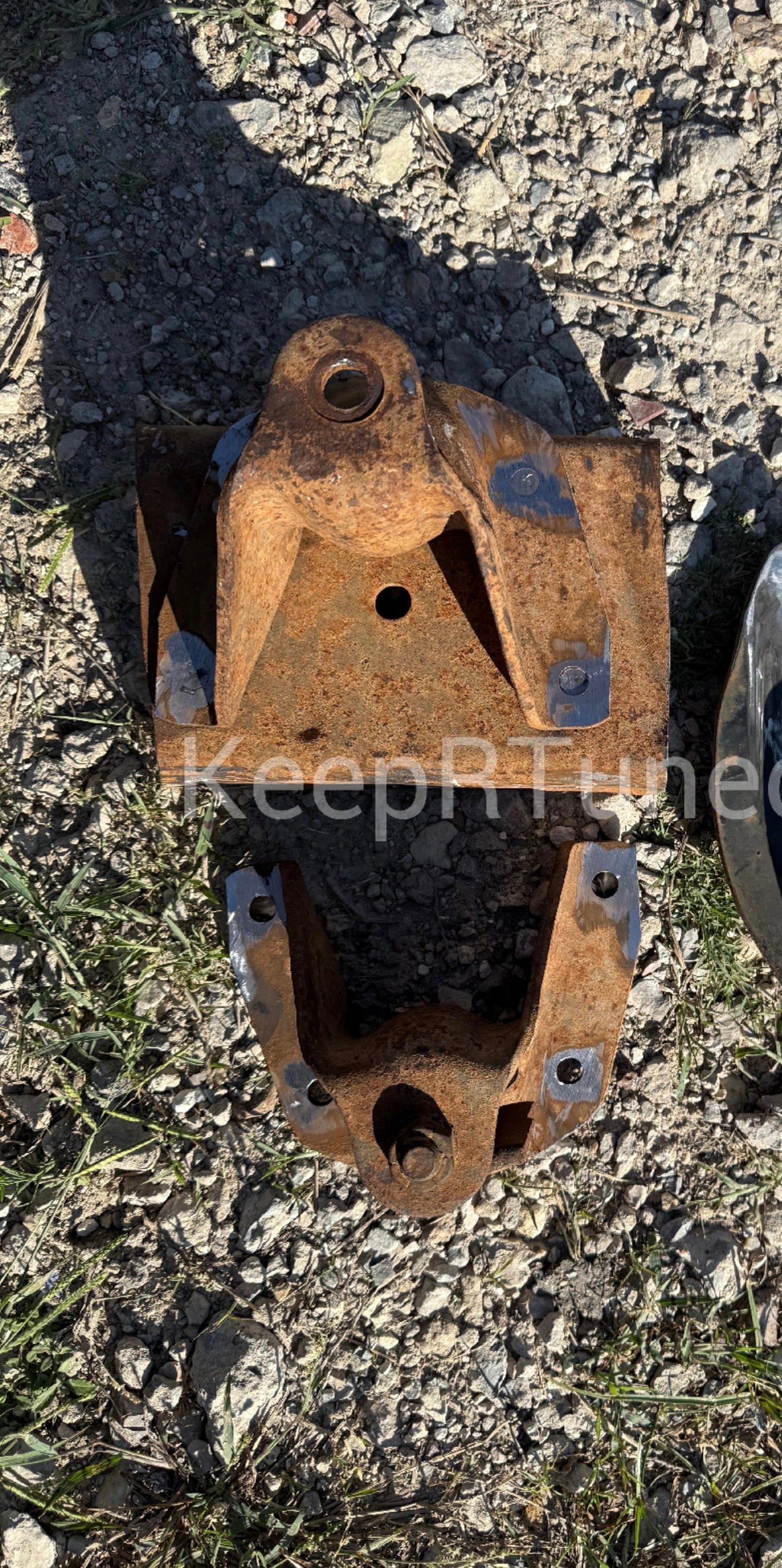Rear Leaf Spring Hangars (Front 2 hangars from the rear of the vehicle)