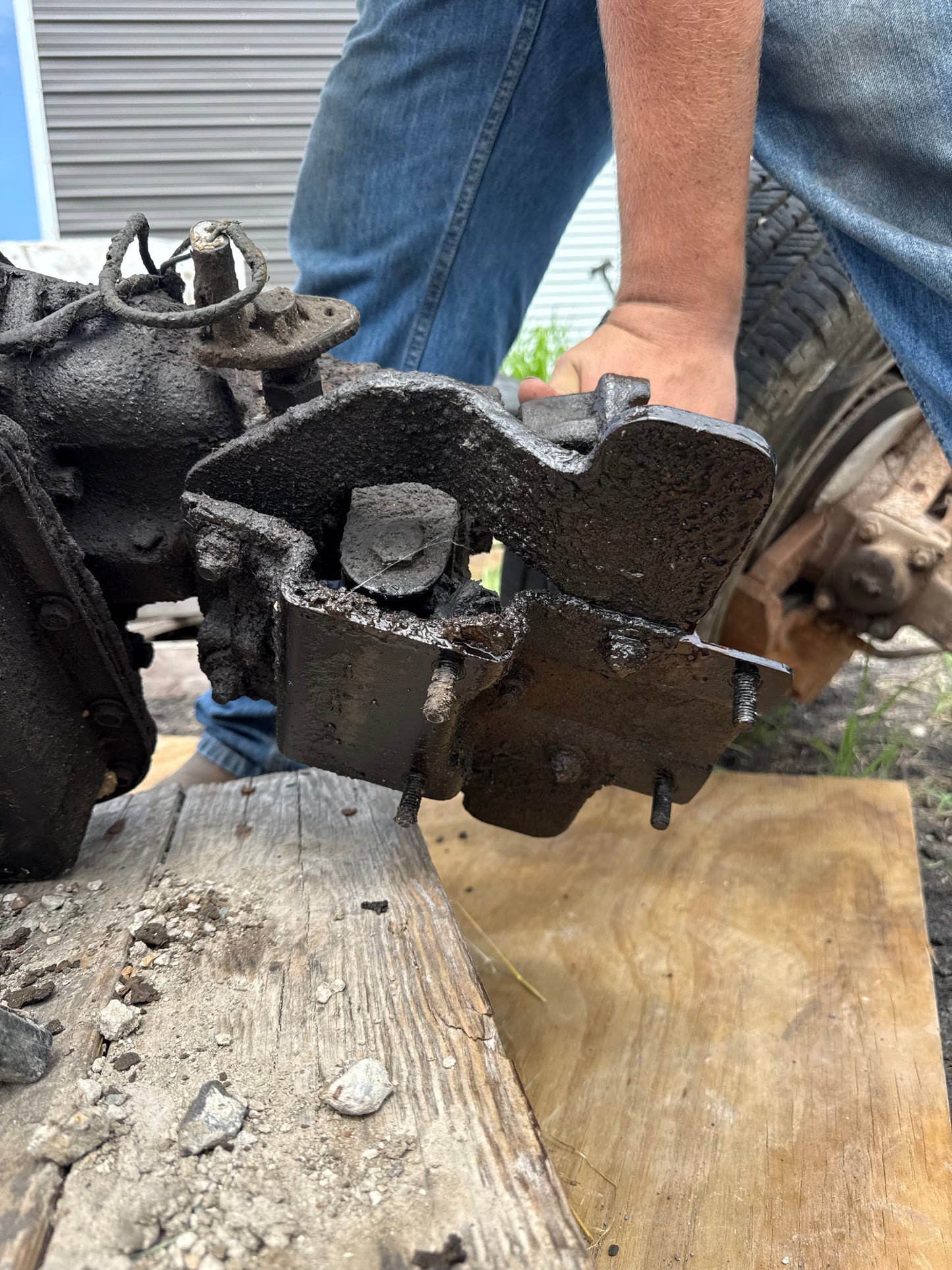 AUTO 2wd TRANSMISSION MOUNT Mount BRACKET 1989-1991 DODGE RAM 250 350 CUMMINS