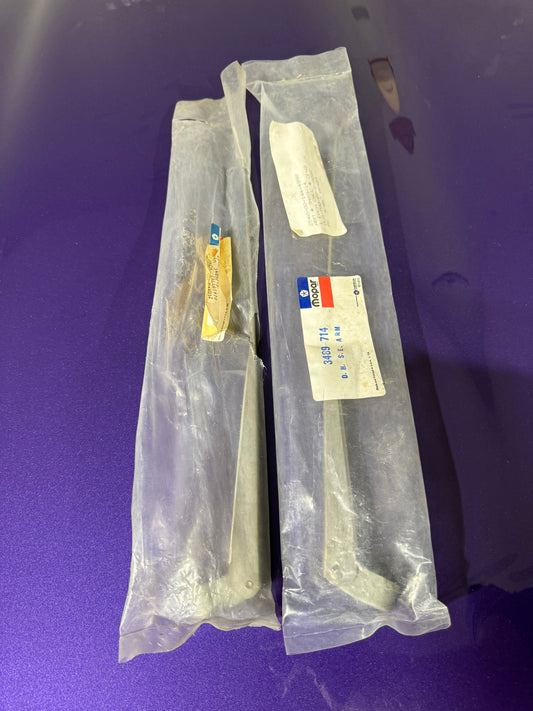 NOS Windshield Wiper Arms (2)