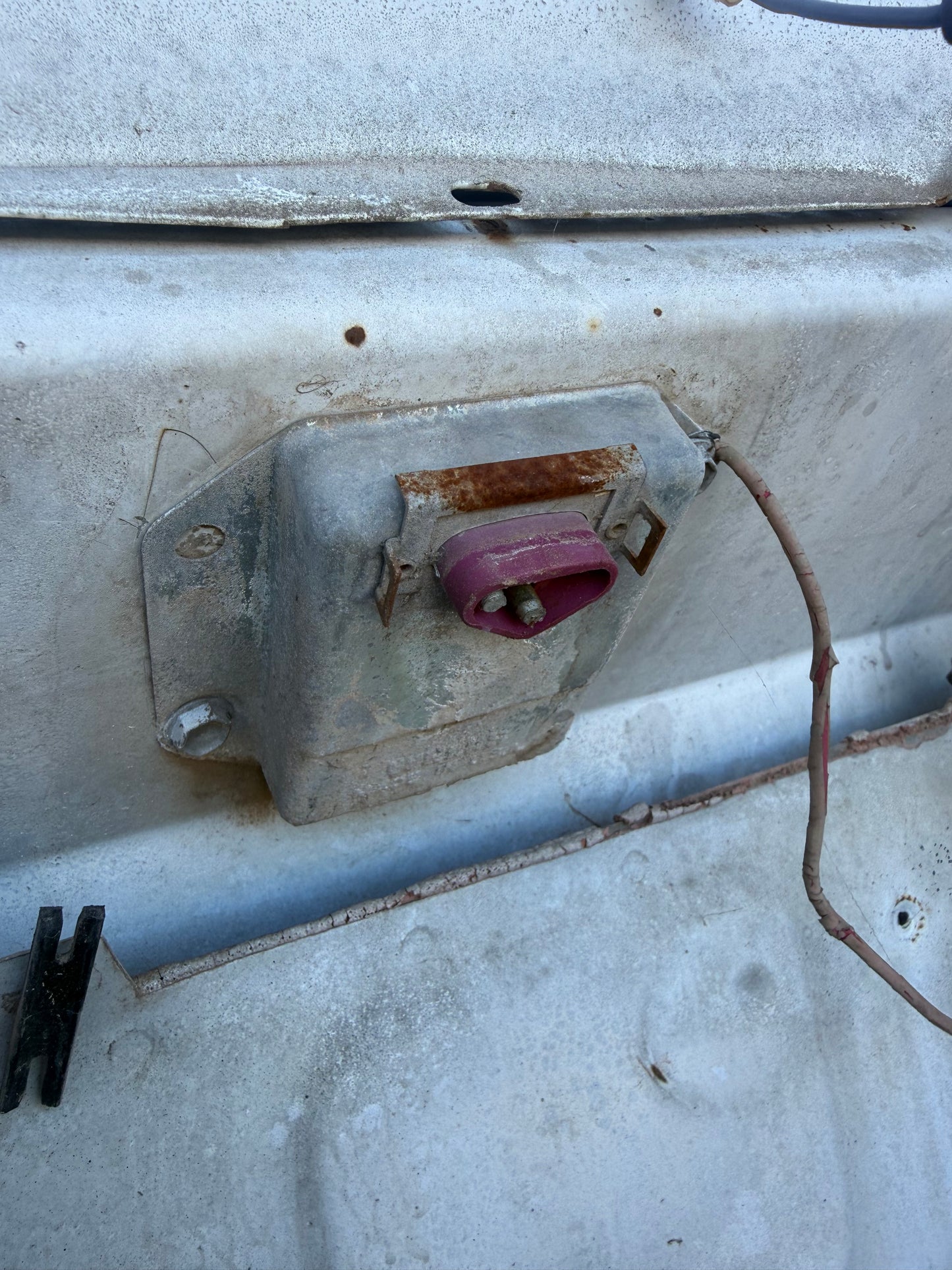 External Voltage Regulator (Stock Picture) 89-91 Dodge Ram Cummins 1st Gen