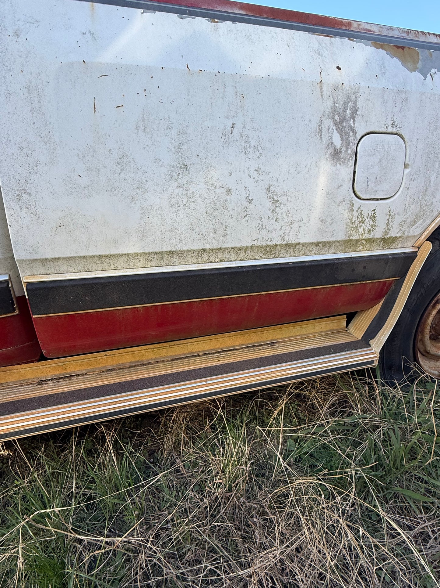 Bed Molding Trim Driver Side LE Body Molding Trim Long Bed 89-90 Dodge Ram First Gen Cummins