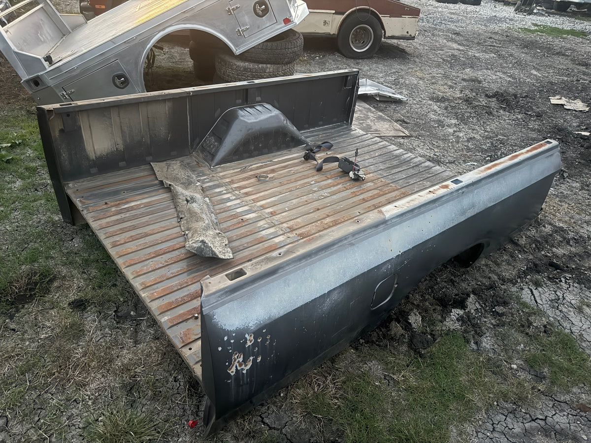 Grey Longbed First Gen Cummins Needs Back Put Back In We Can Cut One From Another Bed And Include It With This One