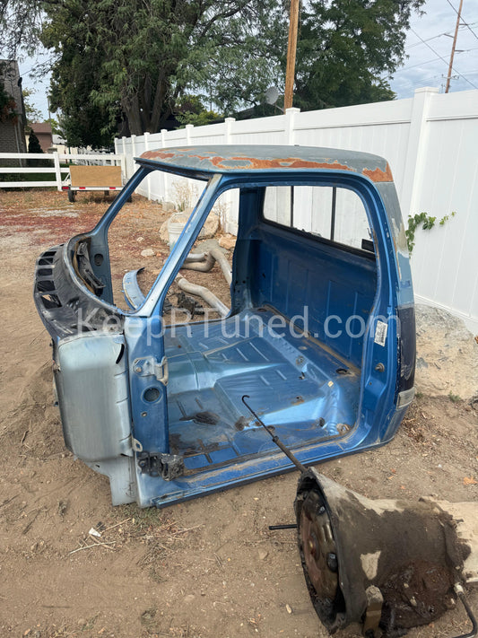 Single Cab, Passenger Door, and Freight Shipping