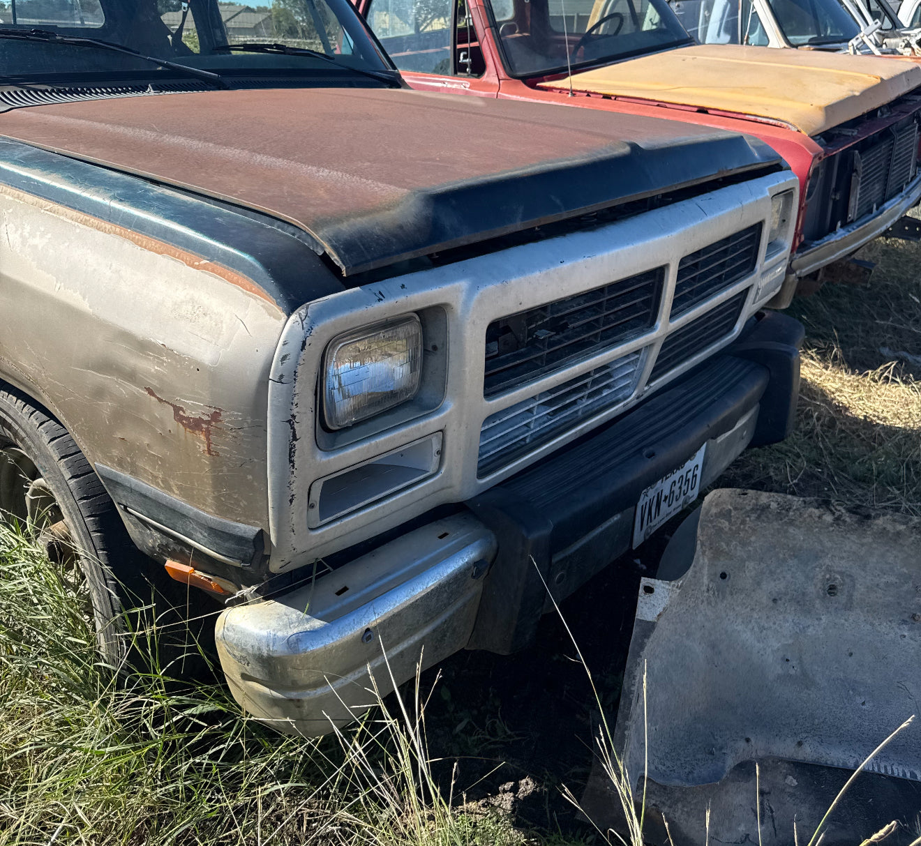 Bumper green gold truck with plastics