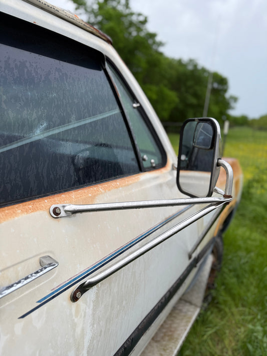 Tow Mirror Arms Set Dealer Option