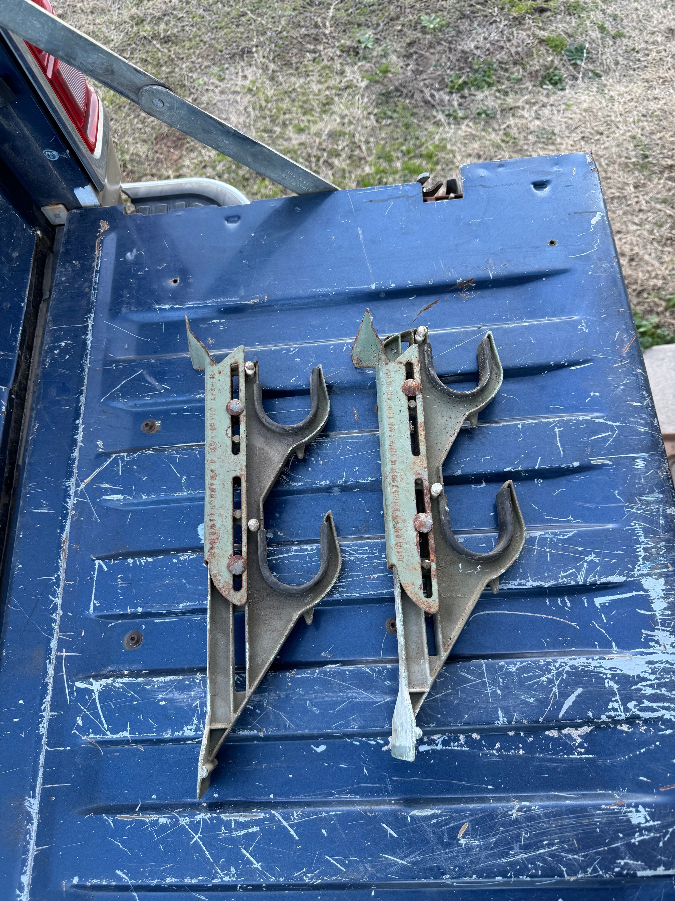 Back Window Gun Rack – KeepRTuned