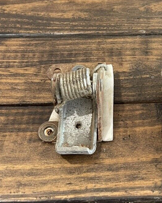 Interior Door Handle Latch Passenger Side 89-93 1st Gen Cummins