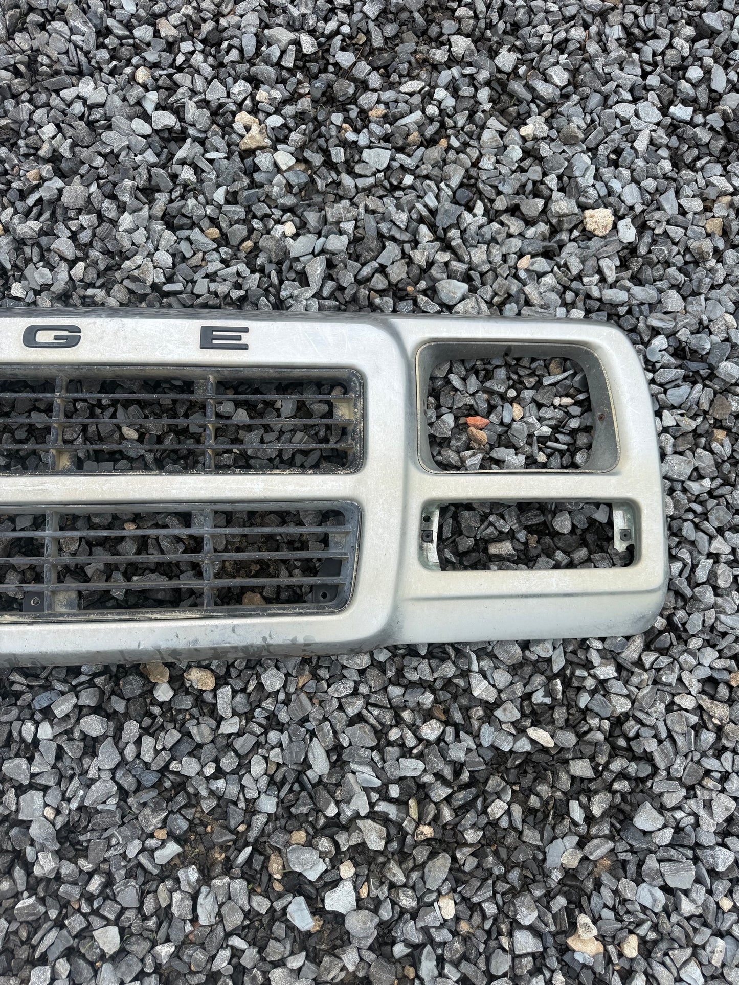 Grill Oem 91-93 Dodge Ram Good Shape (Has at least one crack local pickup)