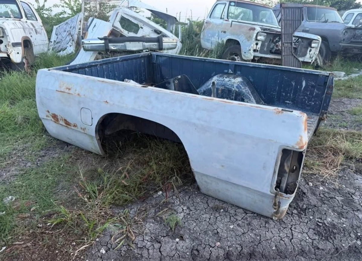 Dually Bed (Local Pickup Item)
