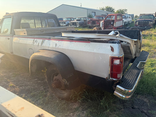Z Black and Silver Dually Bed First Gen Cummins
