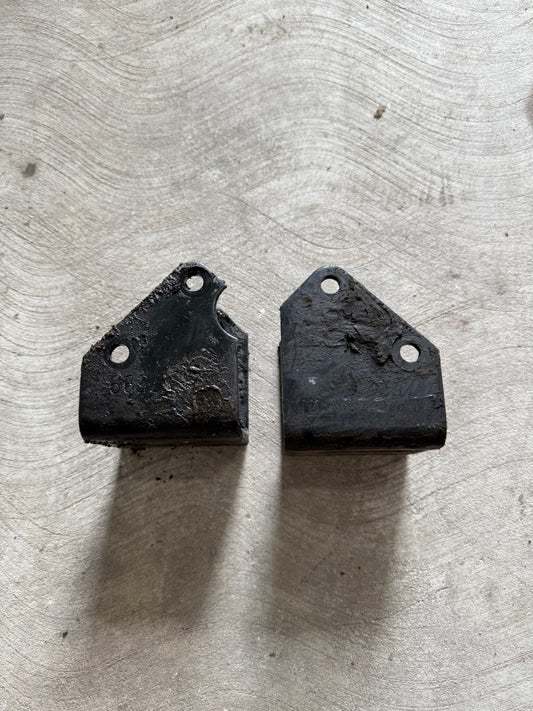 Upper Engine Mount Brackets 2wd 89-93 Dodge Ram 1st Gen Cummins