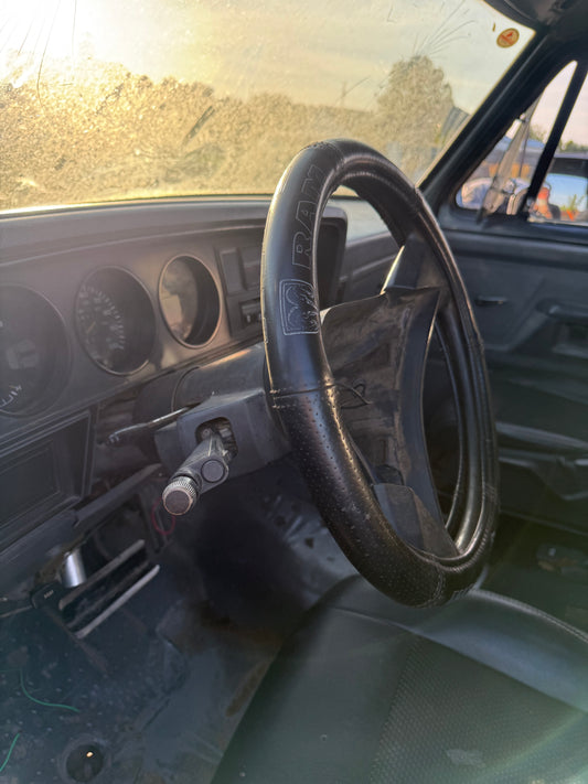 Steering Column 89-90 Dodge Ram Cummins Auto With Tilt (Whole Column) Tilt isn’t locking