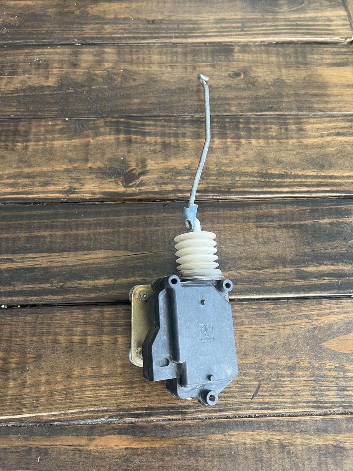 Power Door Lock Motor Solenoid Actuator (Passenger Side)