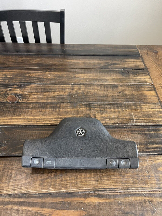 Steering Wheel Horn Pad w/ cruise 1991